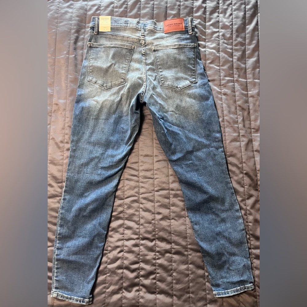 Lucky brand Ava 12/31A NWT